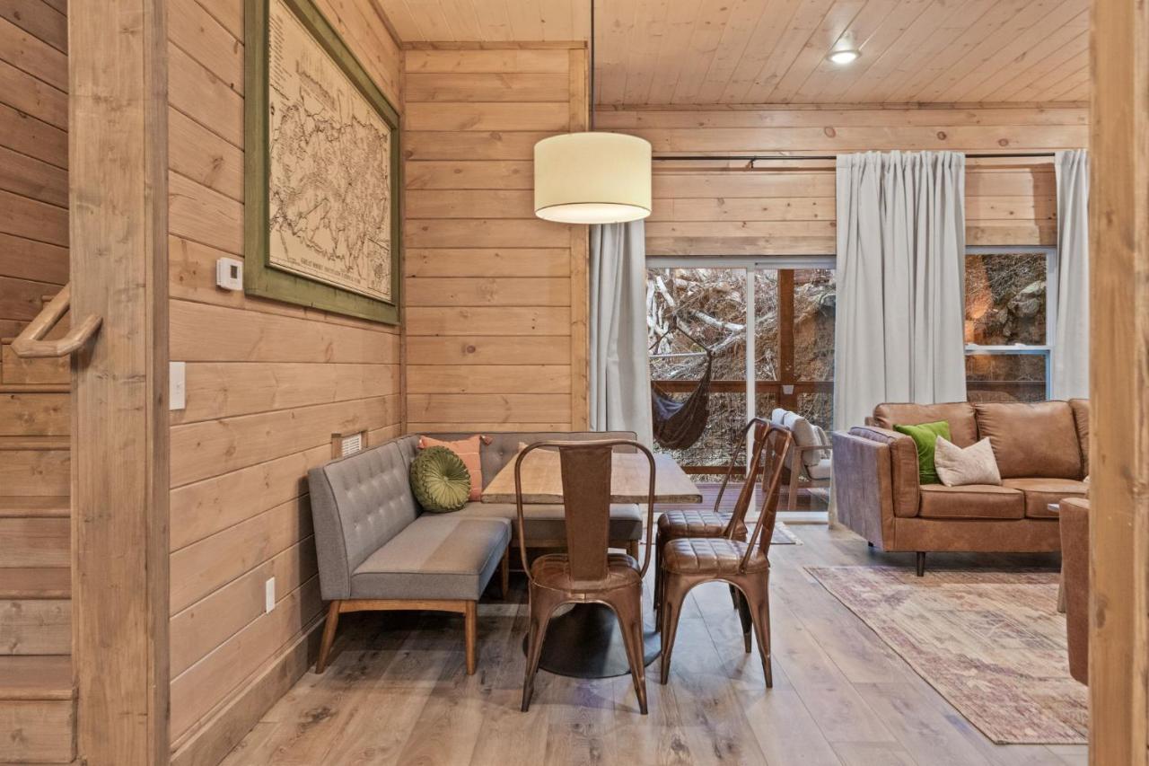 Mins To Gburg Sleeps 8 Hot Tub Arcade Area Pool Villa Gatlinburg Exterior photo